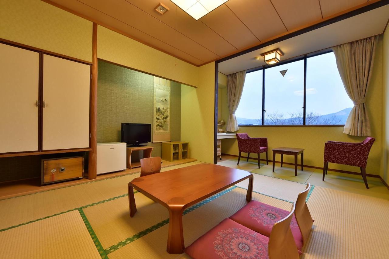 Готель Kkr Kyoto Kuniso Екстер'єр фото